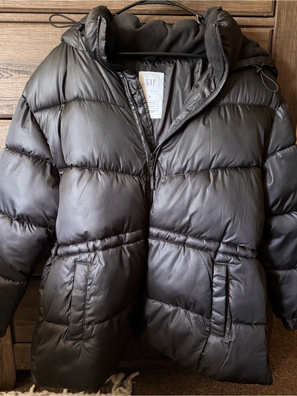 GAP Women's Black Quilted Puffer Jacket with Hood
